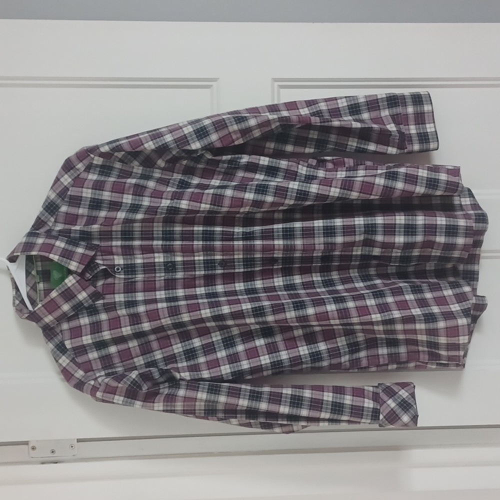 Forsyth of Canada button down